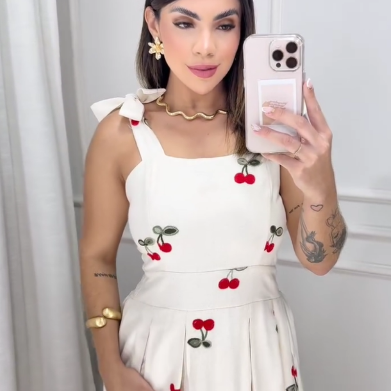 Vestido de Linho Bordado Cerejas Charlote
