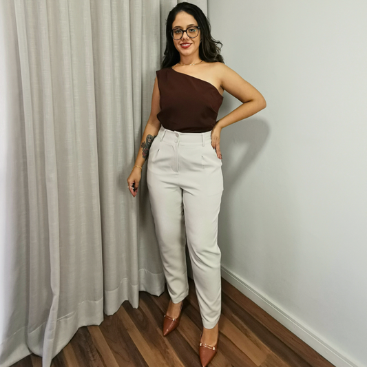 calça de alfaiataria feminina bege cintura alta reta look elegante laura
