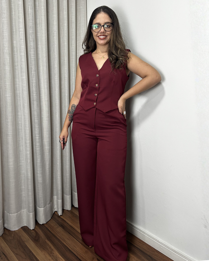 Conjunto Alfaiataria Colete Curto e Calça Wide Leg Bordô Isabel