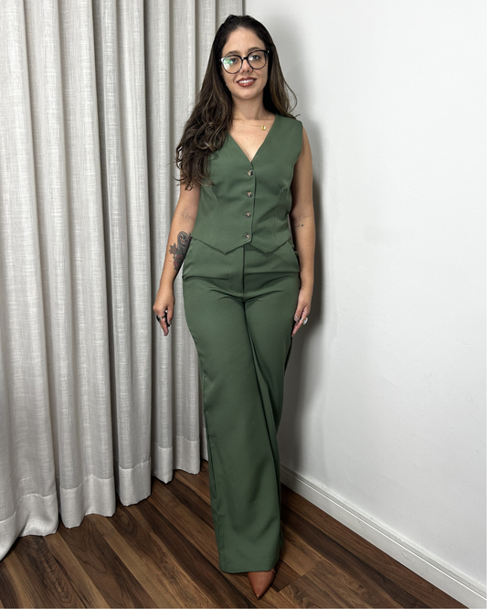 Conjunto Alfaiataria Colete Curto e Calça Wide Leg Verde Isabel