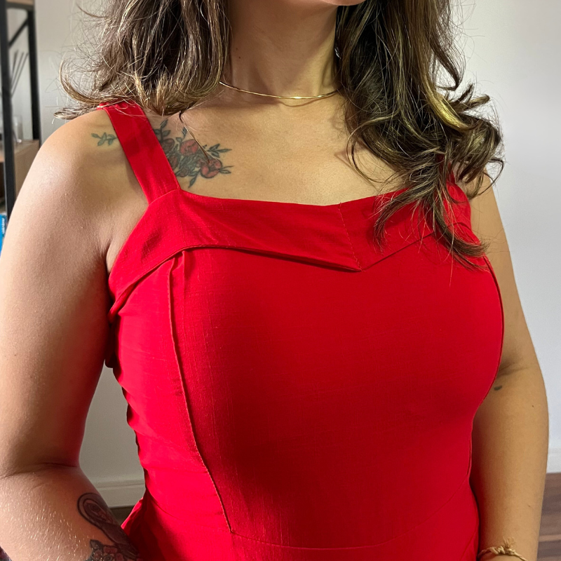 Macacão Pantalona em Viscolinho Vermelho