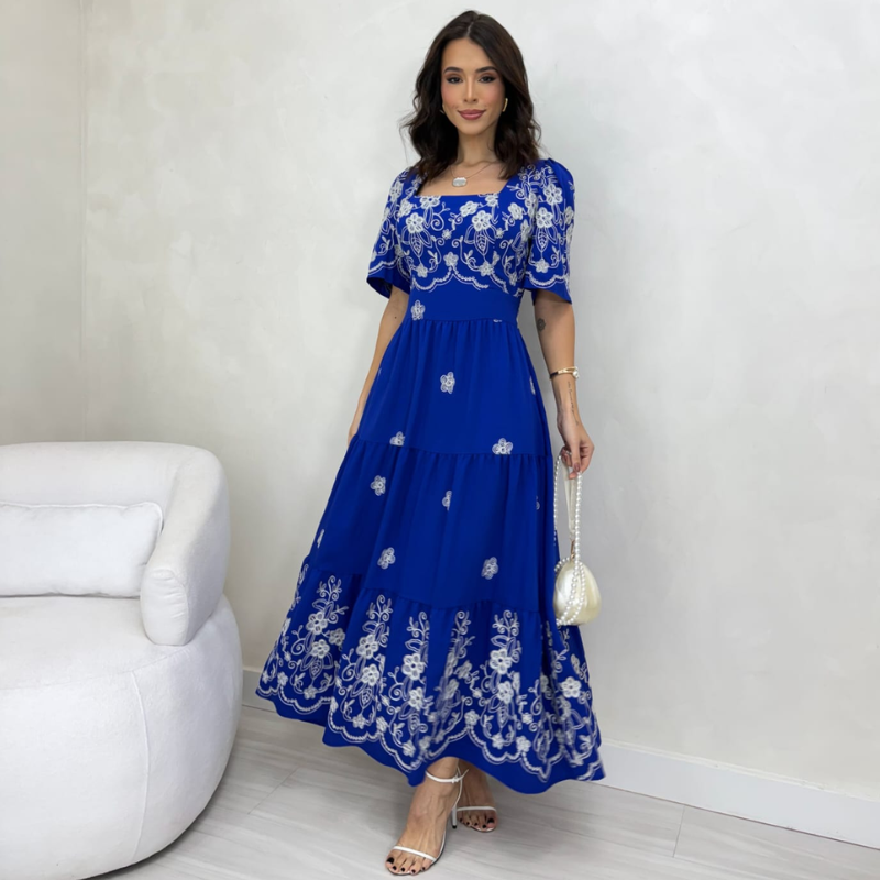 Vestido azul royal midi feminino elegante com manga curta e bordado