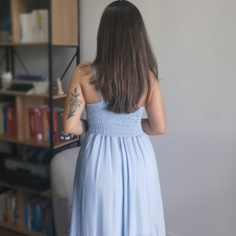 Vestido Midi em Viscose com Botões Azul Claro
