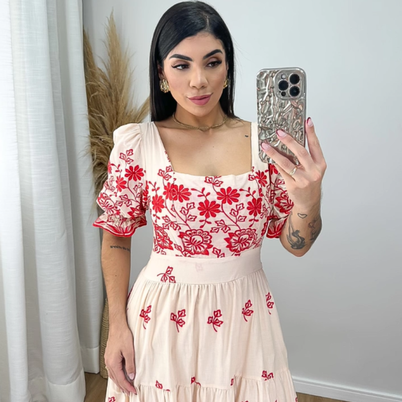 Vestido Flor da Serra Vermelho Bordado