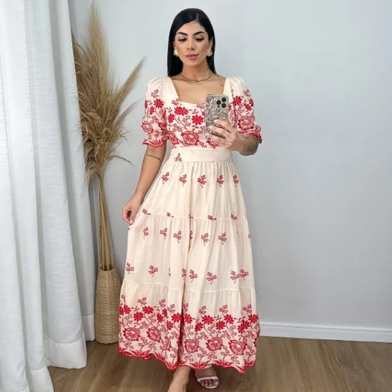 Vestido Flor da Serra Vermelho Bordado